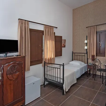 Polys Guest House Katachas Exterior photo