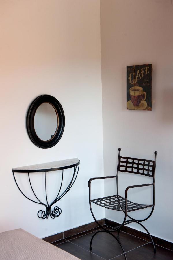 Apartment Polys *